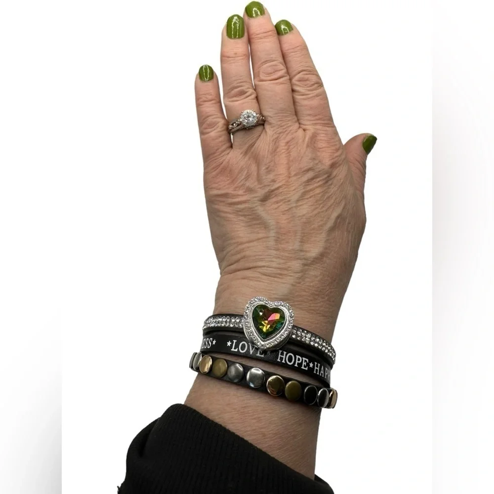 Black Leather Heart Snap Criss Cross Bracelet & Multicolor 18mm Ginger Snap NWT